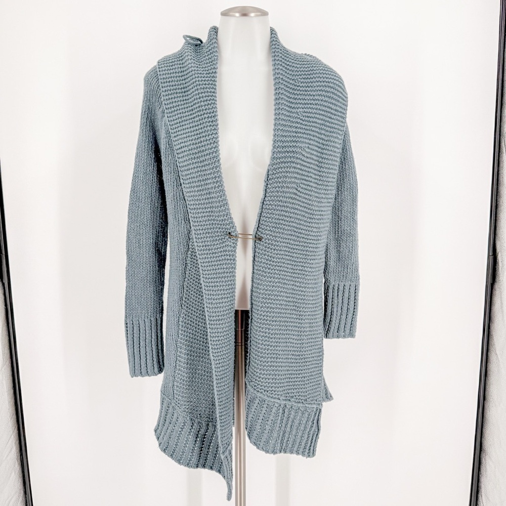 Angel Of The North Textured Knit Cardigan - Soft Blue